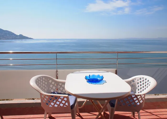 Miramar 37a Διαμέρισμα Ρόζες